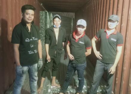 BỐC XẾP HÀNG HÓA KCN VĨNH LỘC